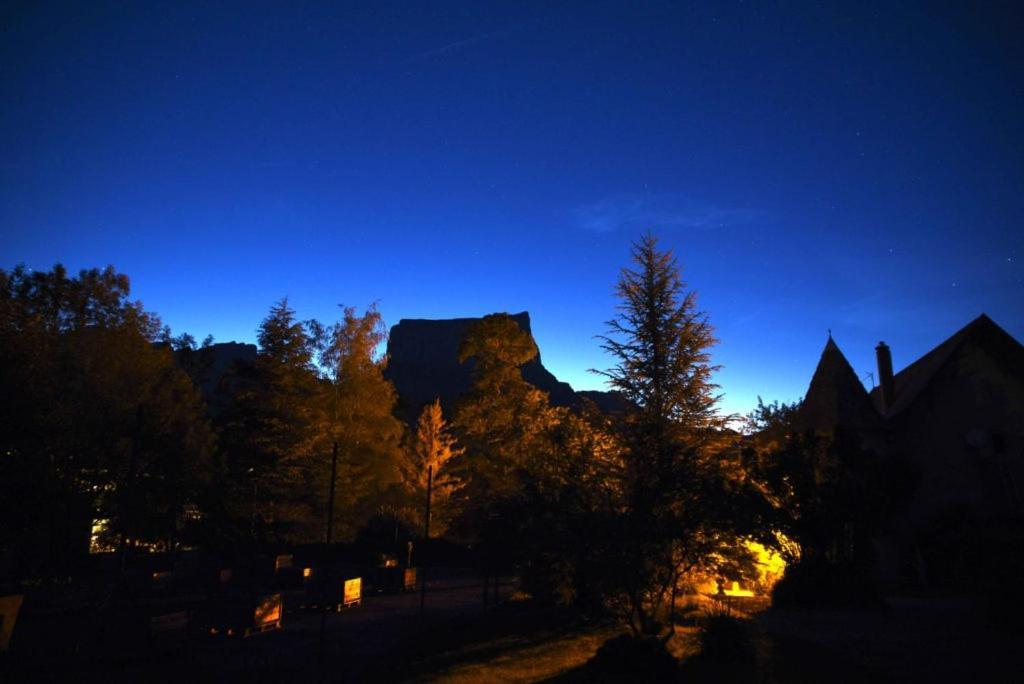 Chateau De Passieres Chichilianne 외부 사진